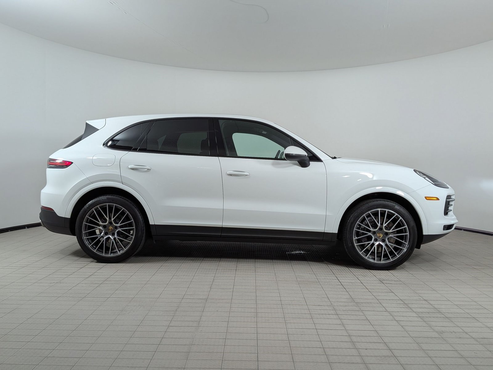 Certified 2021 Porsche Cayenne AWD/4WD image 8