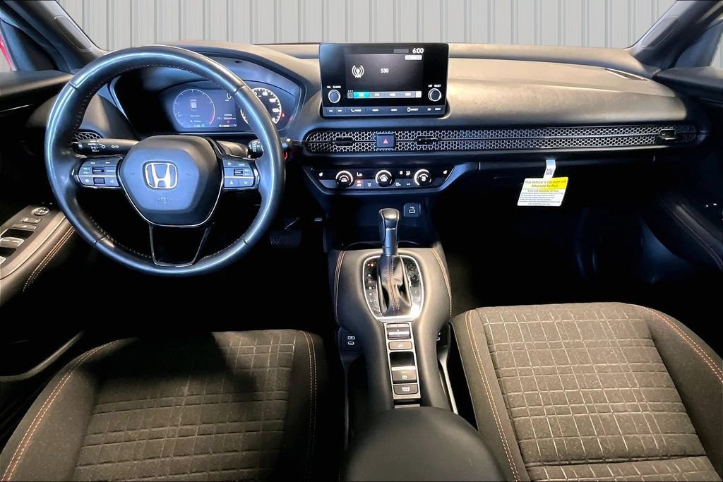 Used 2025 Honda HR-V Sport image 6