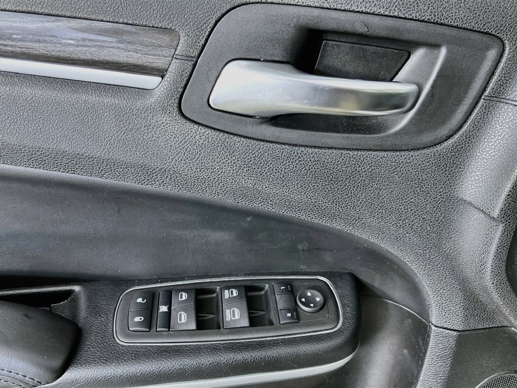 Used 2019 Chrysler 300 Touring w/ Sport Appearance Package RWD image 24