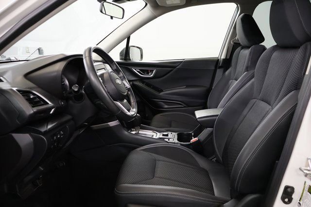 Used 2023 Subaru Forester Premium image 12