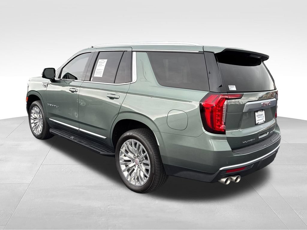 Used 2023 GMC Yukon Denali AWD/4WD image 3