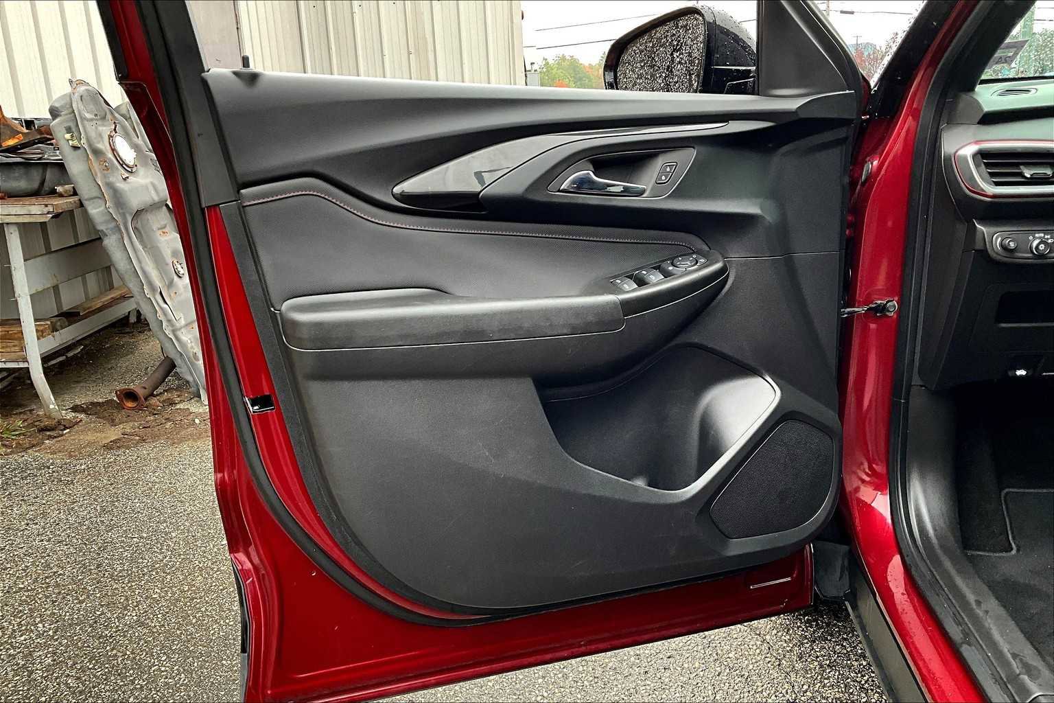 Used 2023 Chevrolet TrailBlazer RS w/ Convenience Package image 41