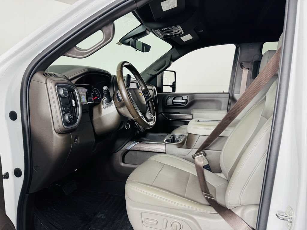 Certified 2022 Chevrolet Silverado 2500 LTZ w/ LTZ Premium Package RWD image 5