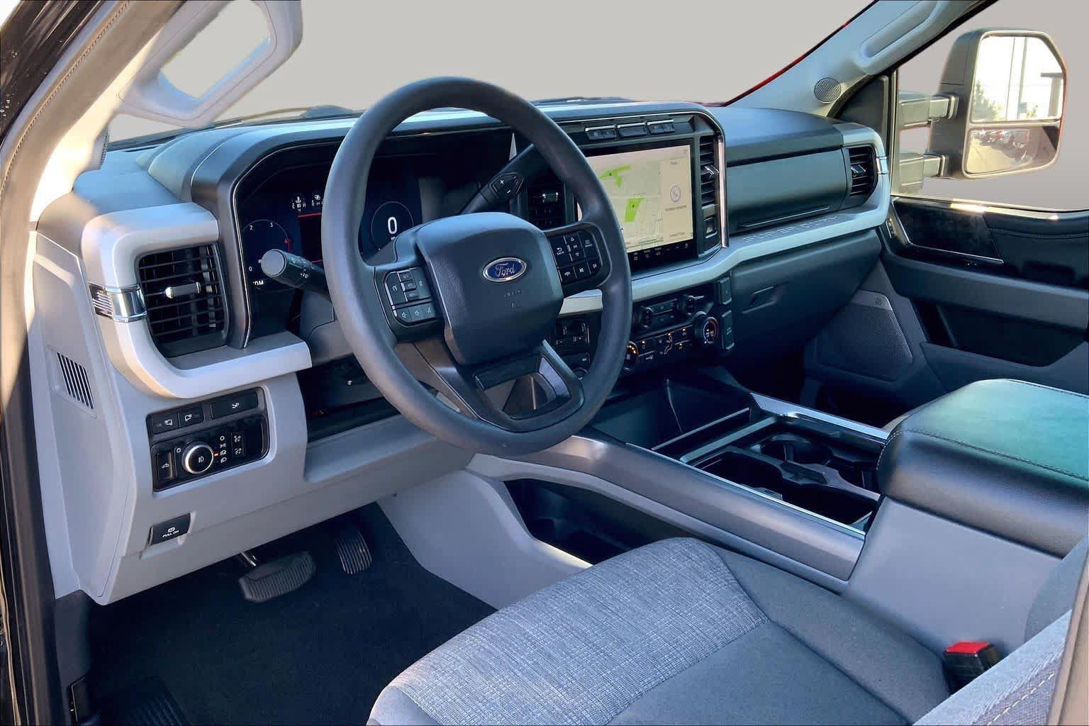 Used 2024 Ford F250 XLT w/ XLT Premium Package AWD/4WD image 16