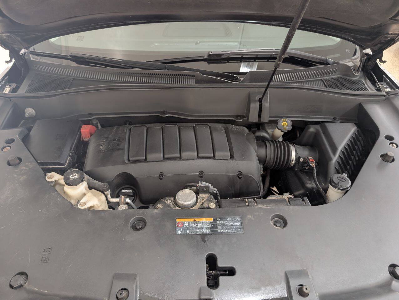Used 2015 GMC Acadia SLE FWD image 26