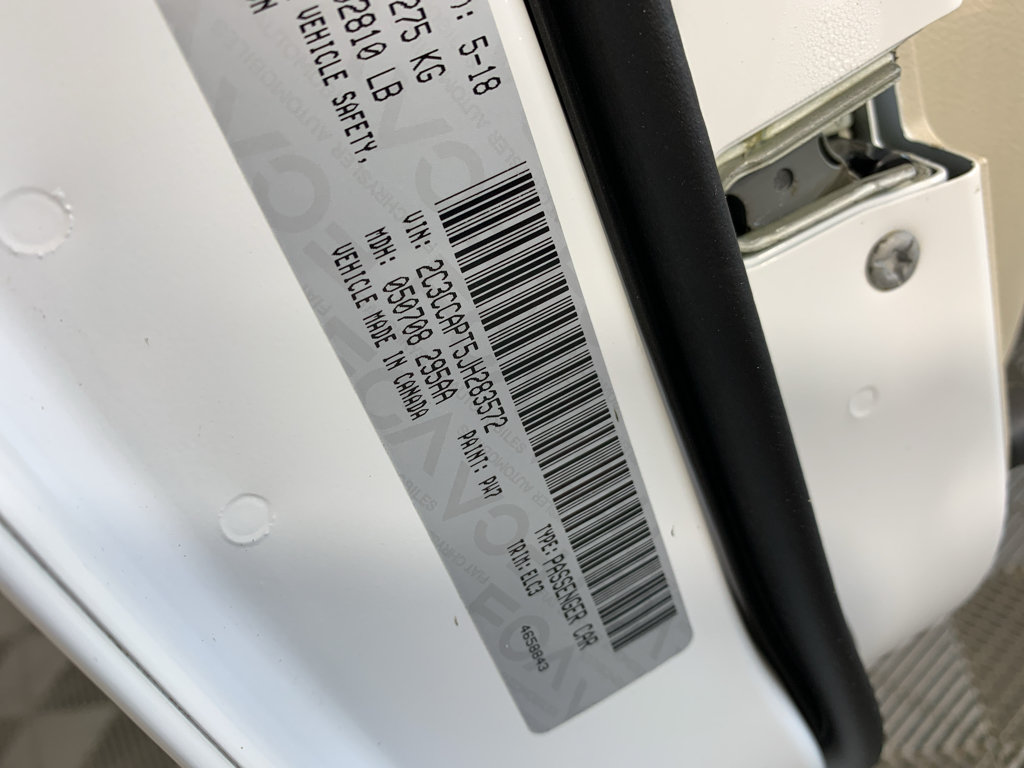 Used 2018 Chrysler 300 C w/ Sun, Sound & Nav Package RWD image 11