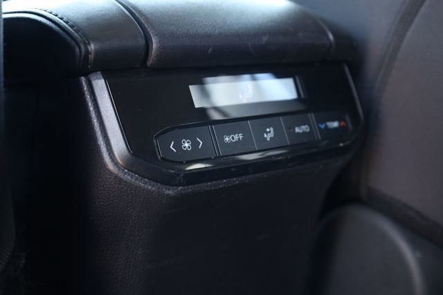 Used 2024 Toyota Highlander LE image 28