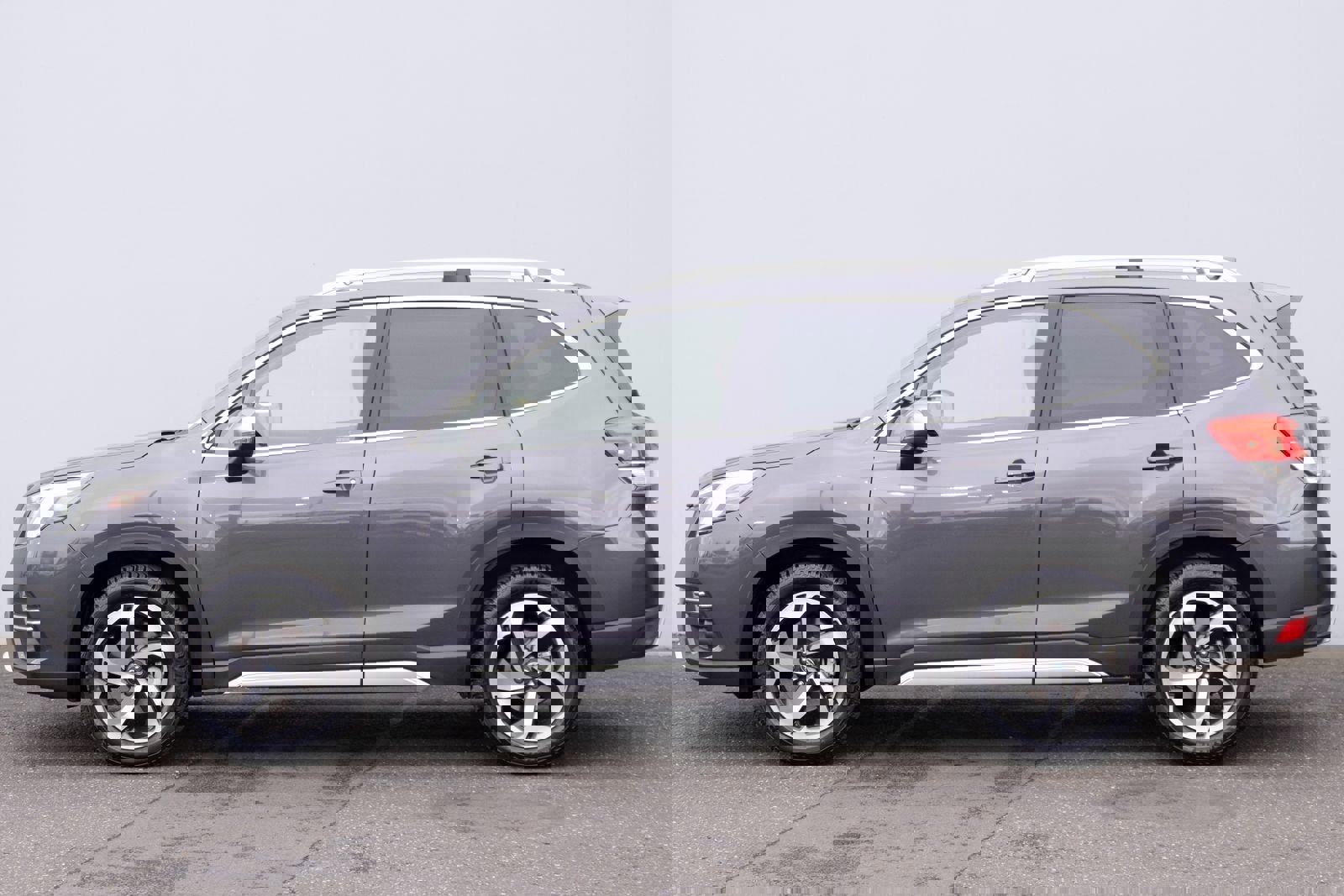 Used 2022 Subaru Forester Touring w/ Popular Package #3 image 32