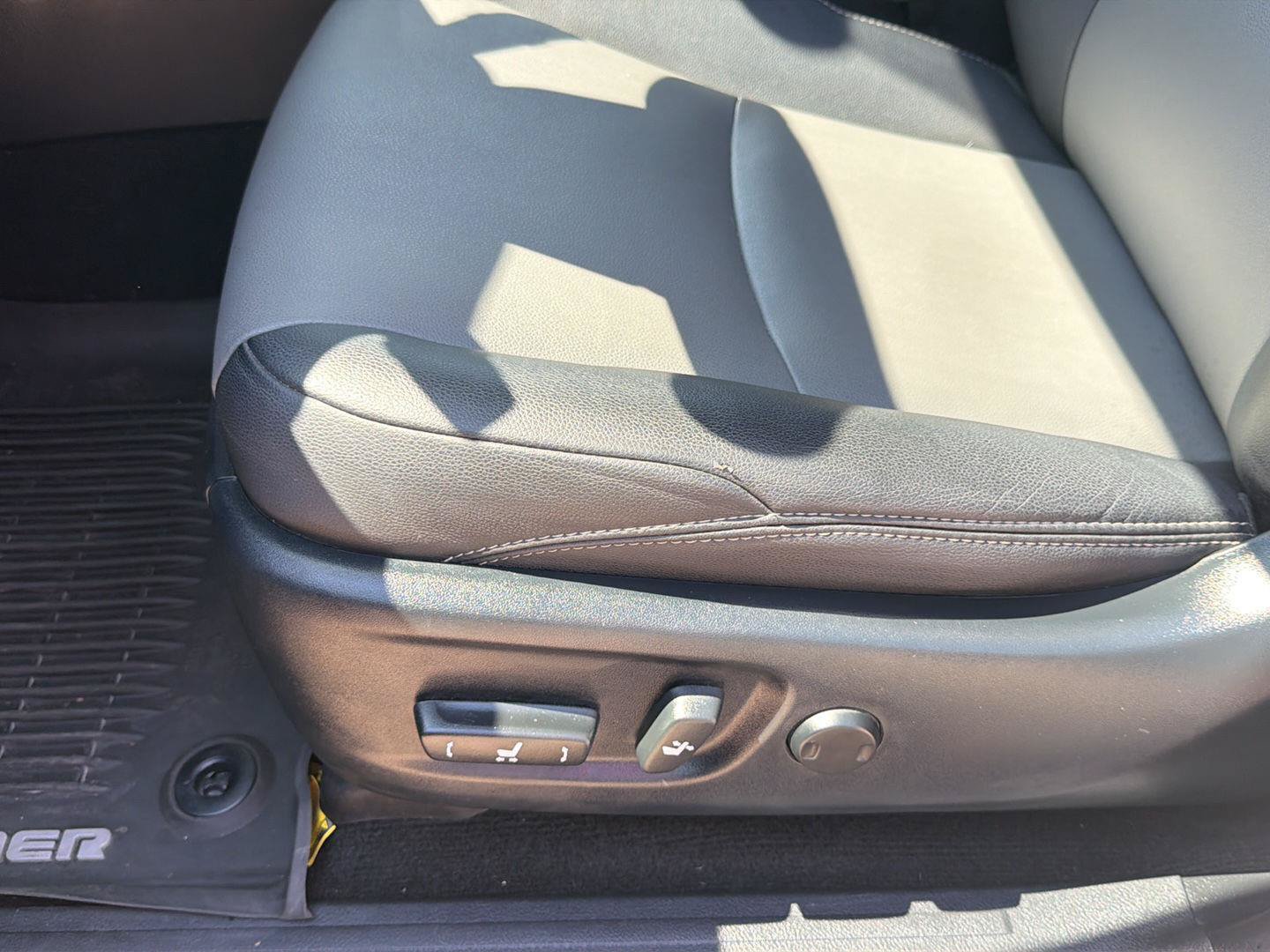 Certified 2019 Toyota 4Runner SR5 Premium RWD image 13