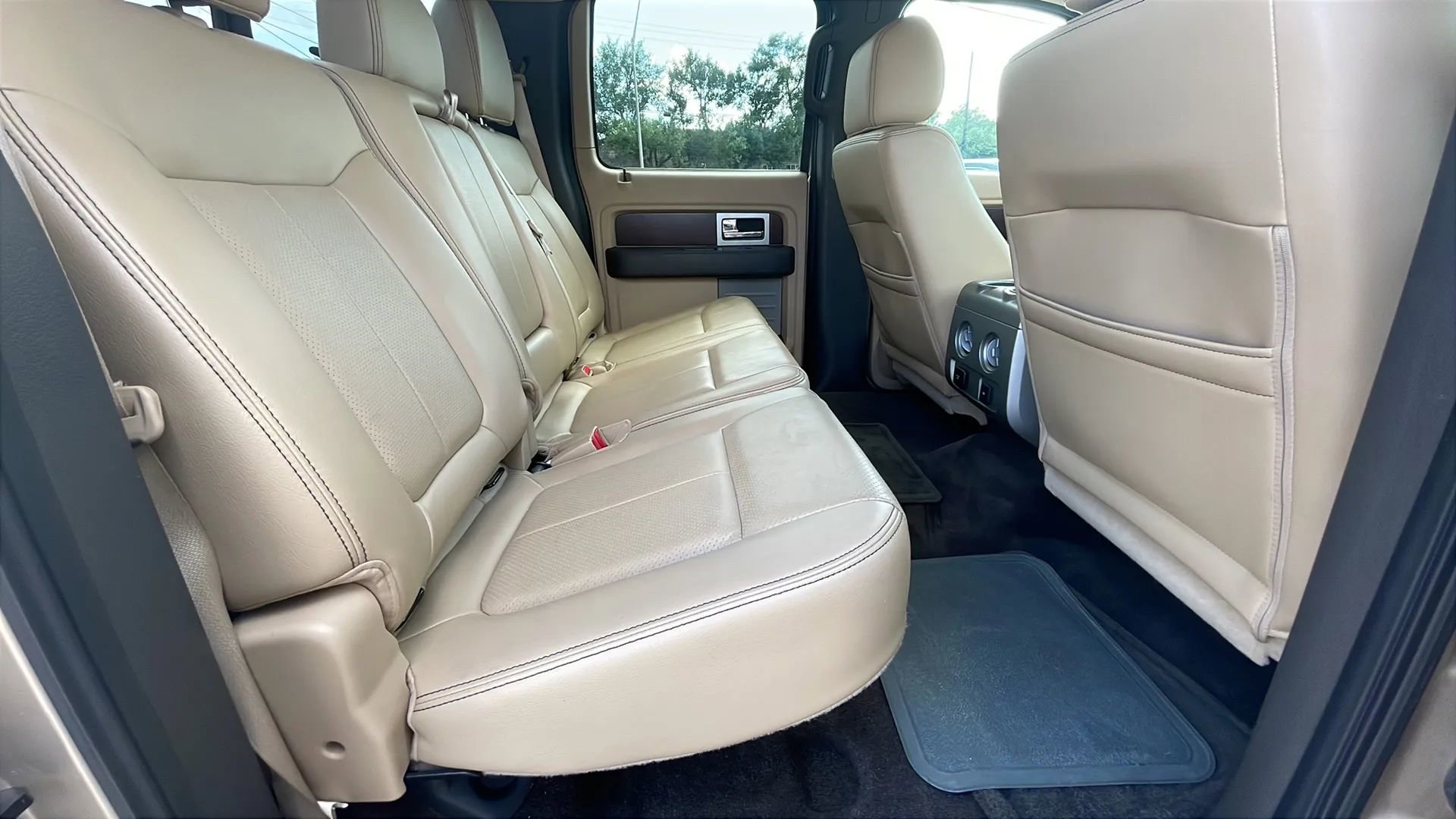 Used 2012 Ford F150 Lariat RWD image 15