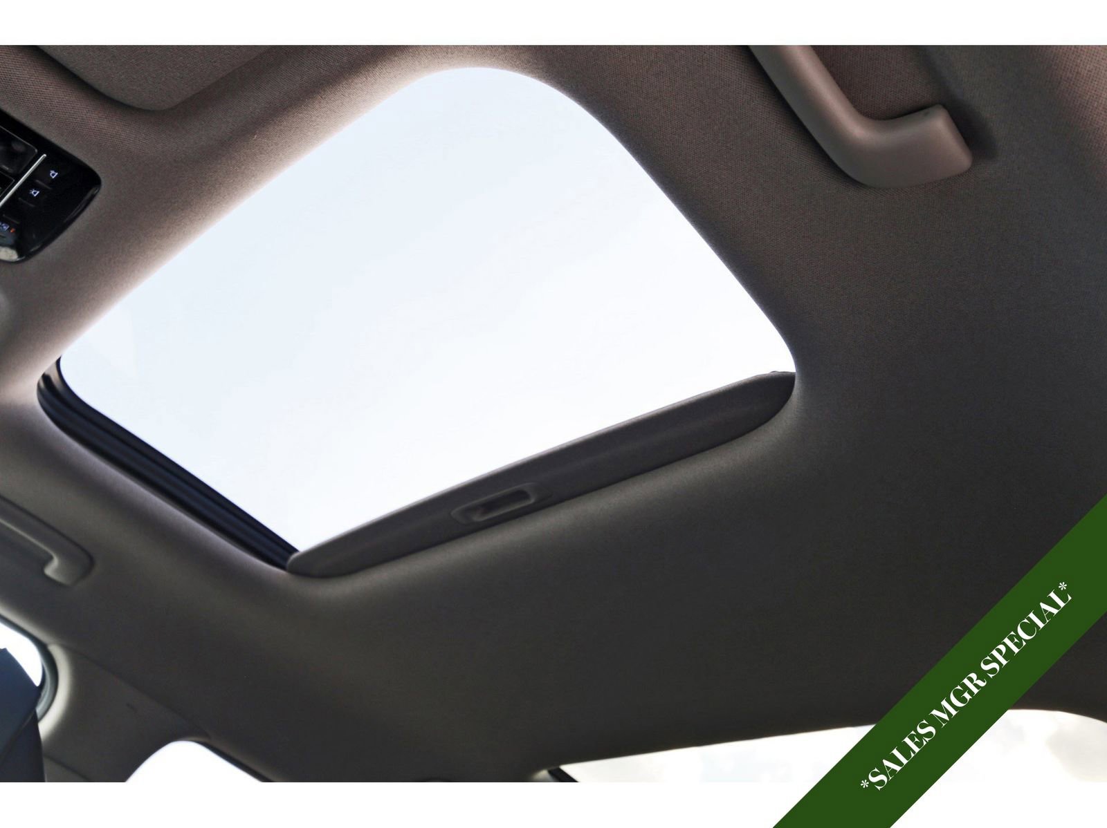 Used 2024 Hyundai Santa Fe Limited image 30