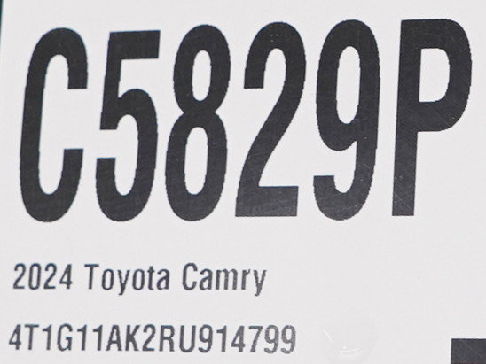 Used 2024 Toyota Camry SE FWD image 29