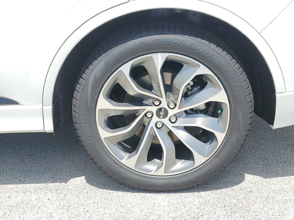 New 2026 Lincoln Aviator 2WD image 10