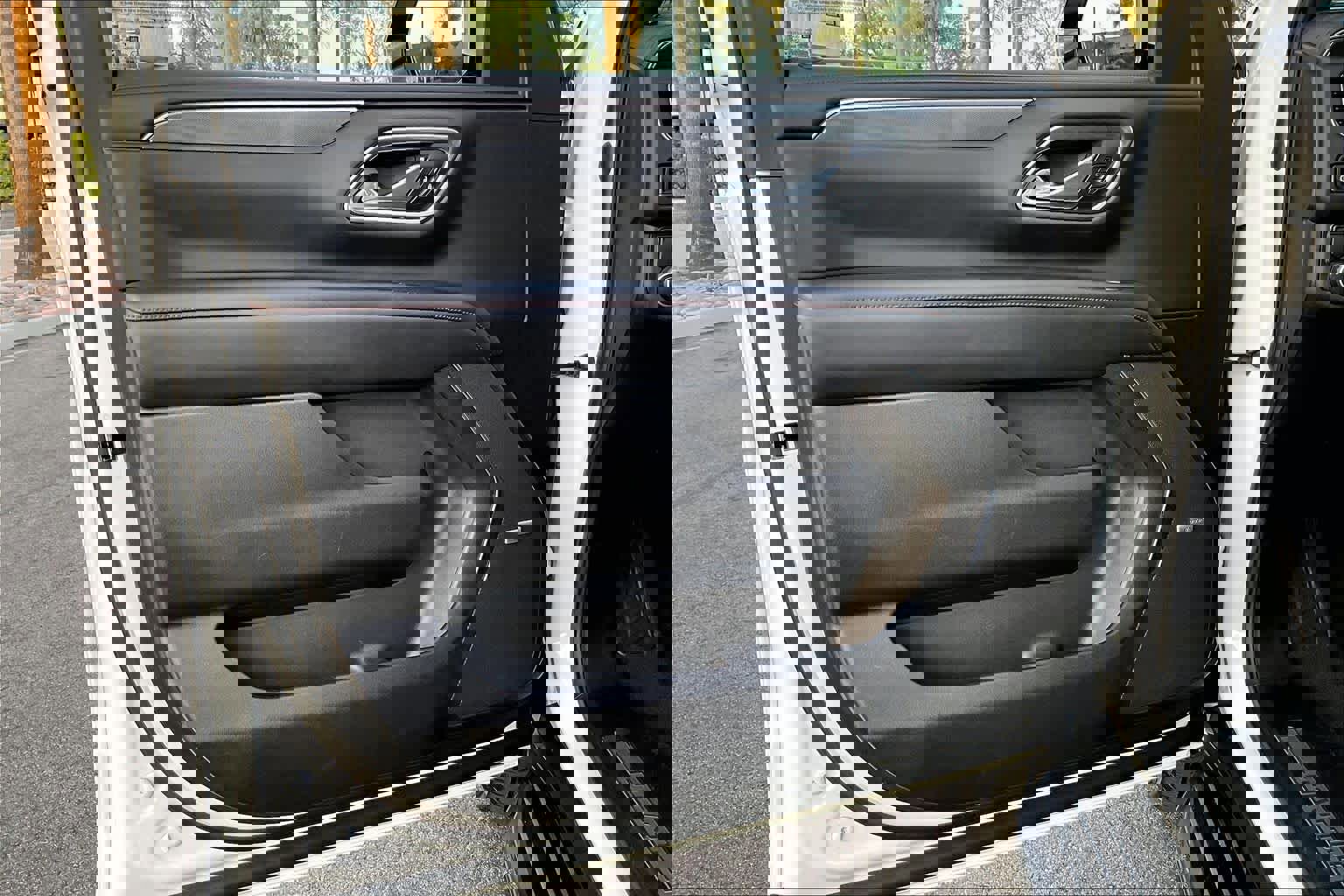 Used 2021 Chevrolet Tahoe RST w/ Luxury Package image 21