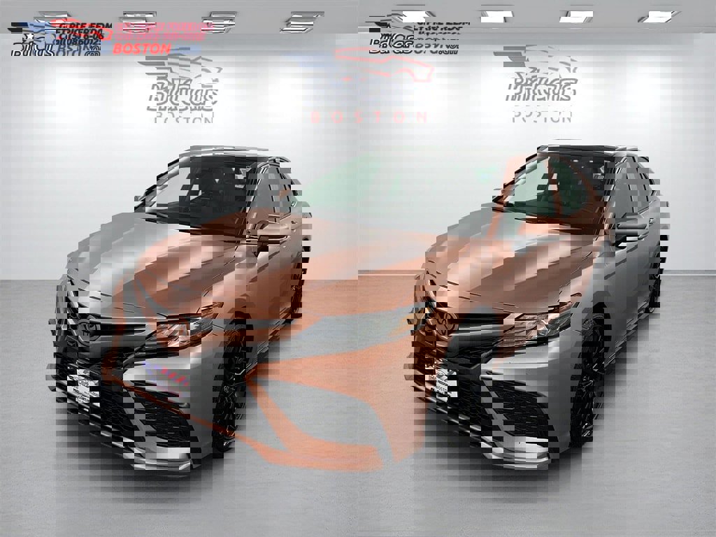 Used 2022 Toyota Camry XSE image 1