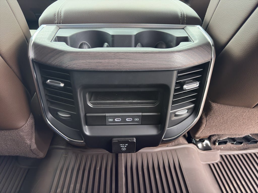 New 2026 RAM 3500 Laramie AWD/4WD image 24