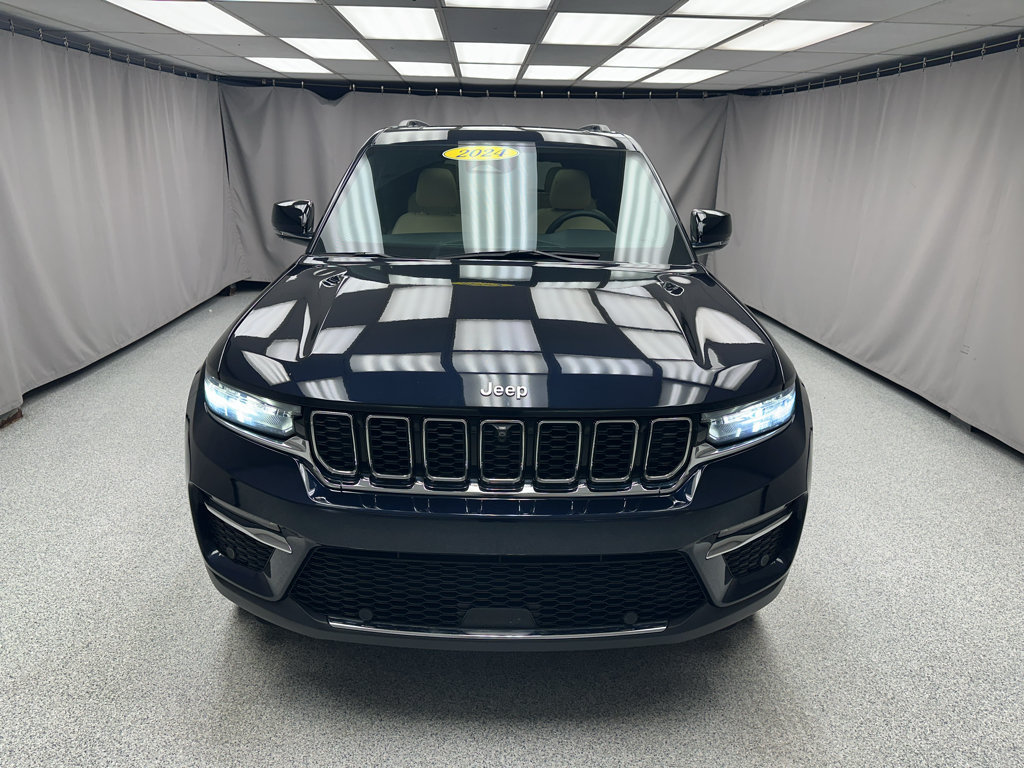 Used 2024 Jeep Grand Cherokee Limited w/ Luxury Tech Group II AWD/4WD image 27