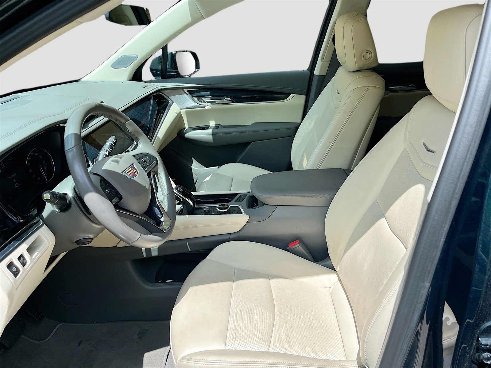 Used 2024 Cadillac XT6 Premium Luxury image 22
