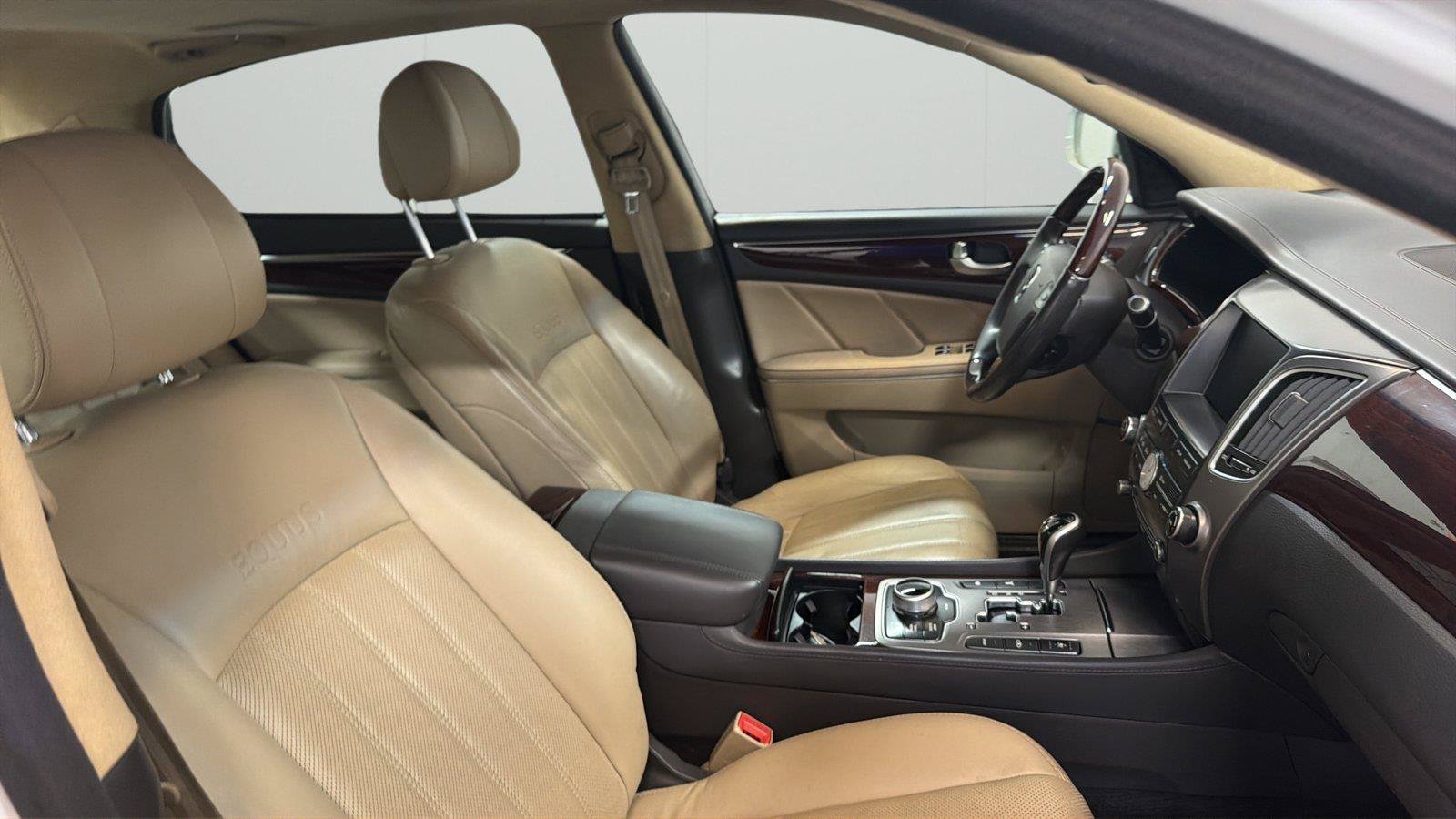 Used 2011 Hyundai Equus Ultimate RWD image 14
