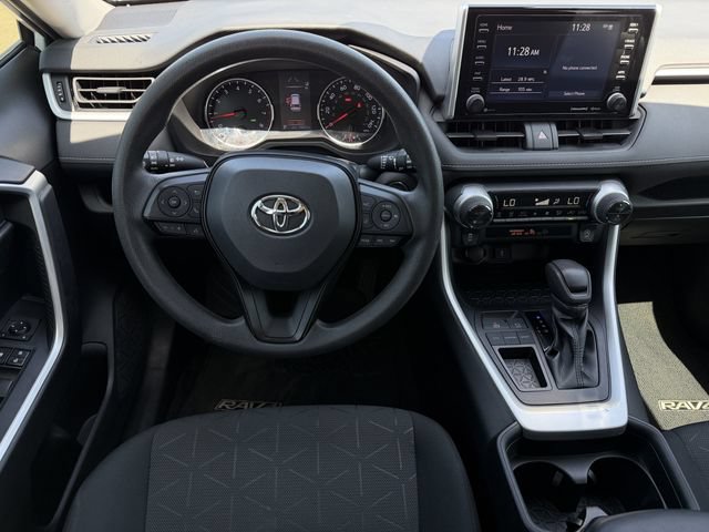 Used 2020 Toyota RAV4 XLE w/ Convenience Package FWD image 12