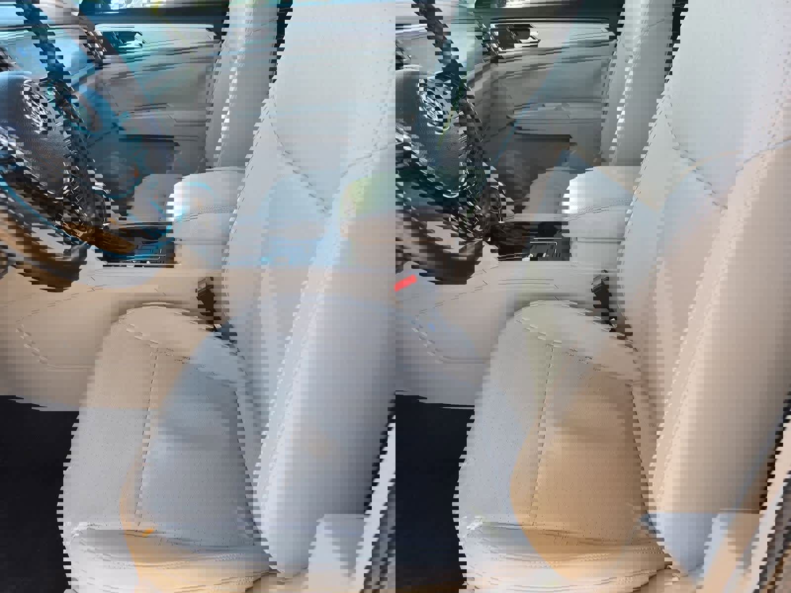 Used 2018 Volkswagen Atlas SE image 16