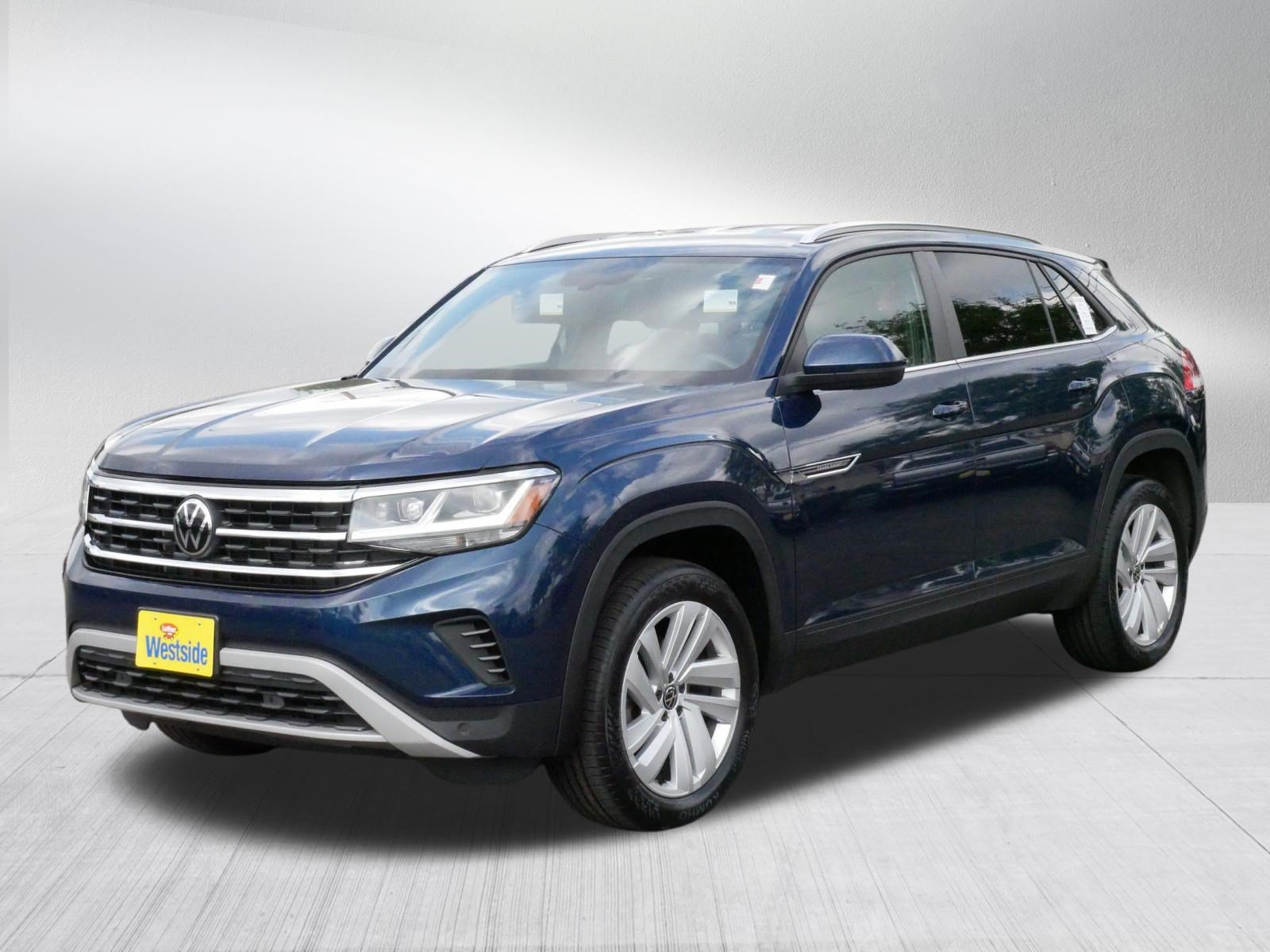 Certified 2023 Volkswagen Atlas Cross Sport SE AWD/4WD image 3
