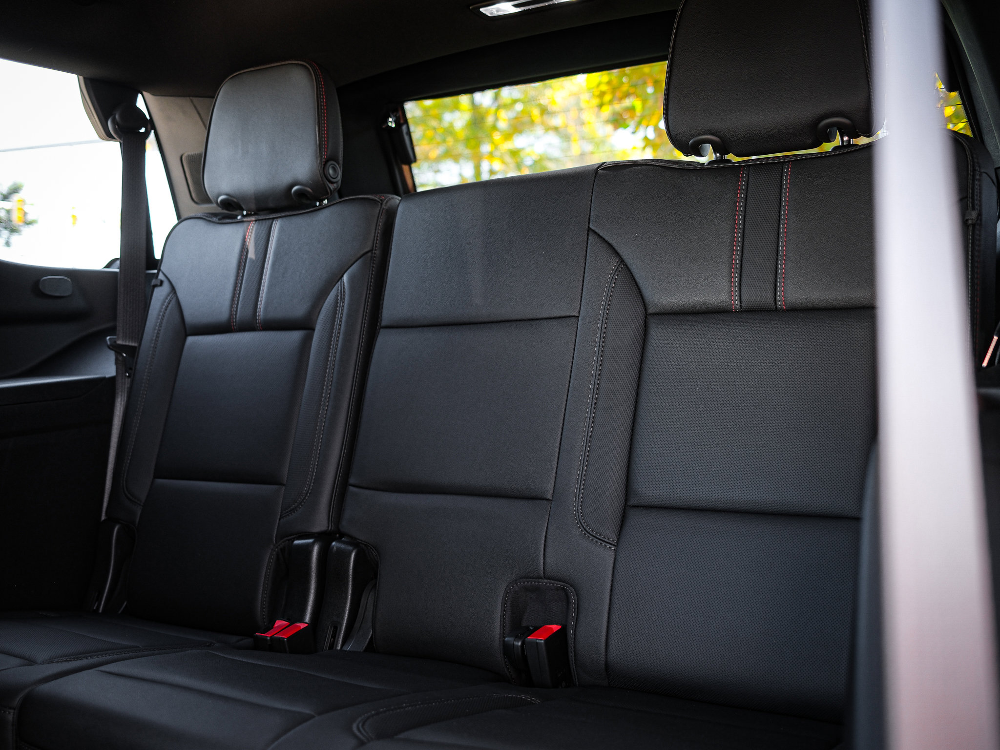 Used 2022 Chevrolet Tahoe RST w/ Luxury Package image 32