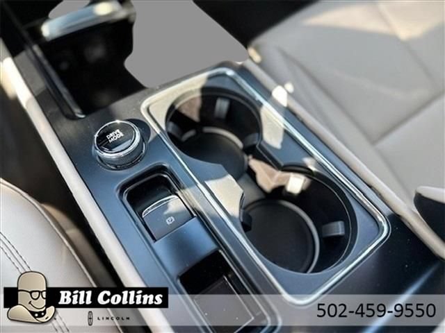 New 2024 Lincoln Corsair Grand Touring w/ Rear Removable Package Tray AWD/4WD image 20
