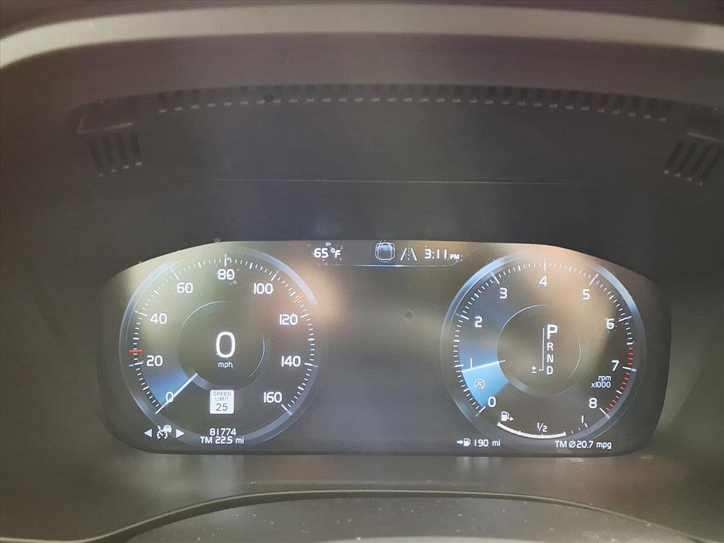 Used 2021 Volvo XC60 T5 Momentum w/ Advanced Package image 25