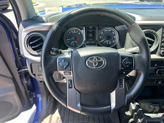 Used 2022 Toyota Tacoma SR5 w/ Technology Package RWD image 18