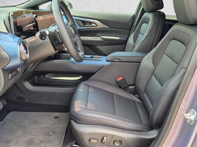 New 2026 Chevrolet Equinox EV LT AWD/4WD image 4