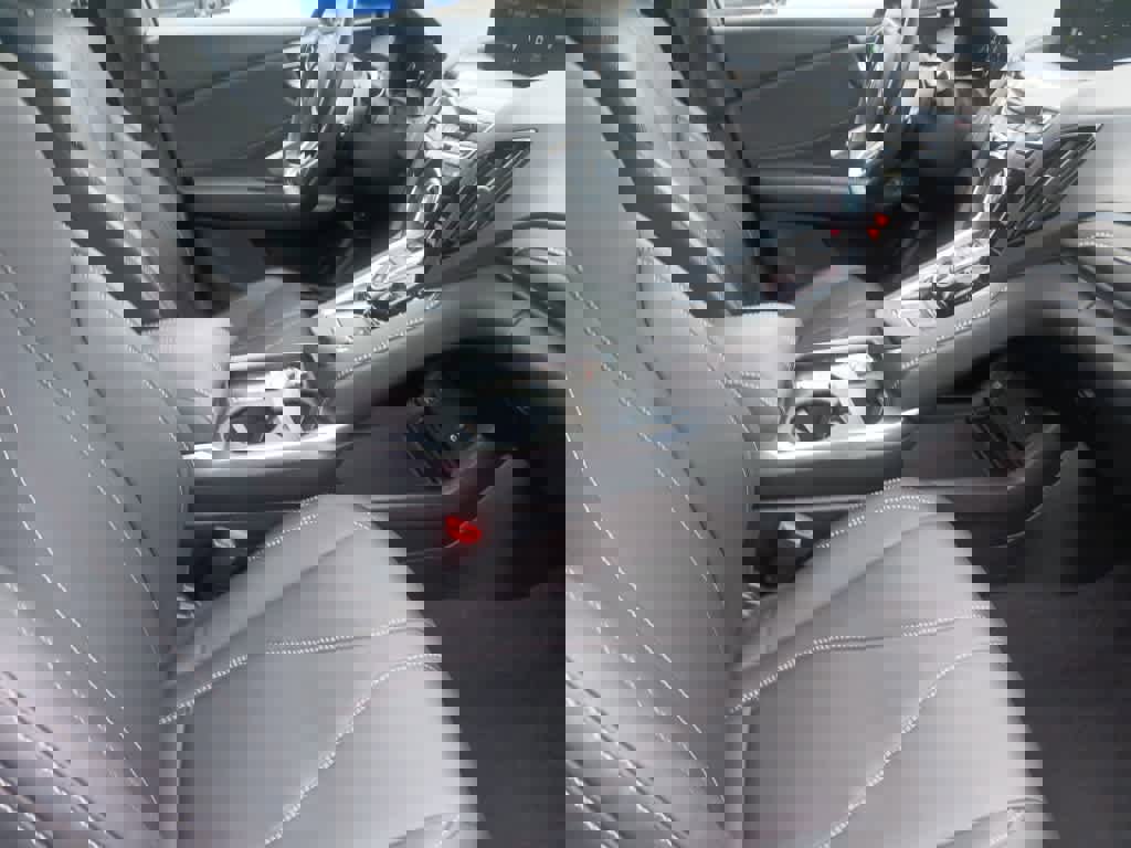 Used 2025 Acura RDX SH-AWD image 27