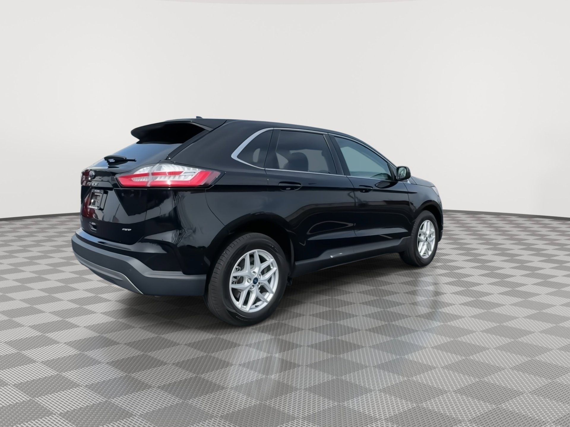 Used 2021 Ford Edge SEL w/ Cargo Accessory Package AWD/4WD image 9