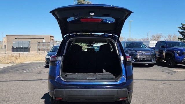 Used 2025 Nissan Rogue SV image 18