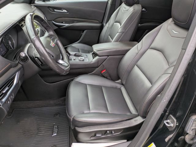 Used 2022 Cadillac XT4 Sport w/ Driver Awareness Package AWD/4WD image 11