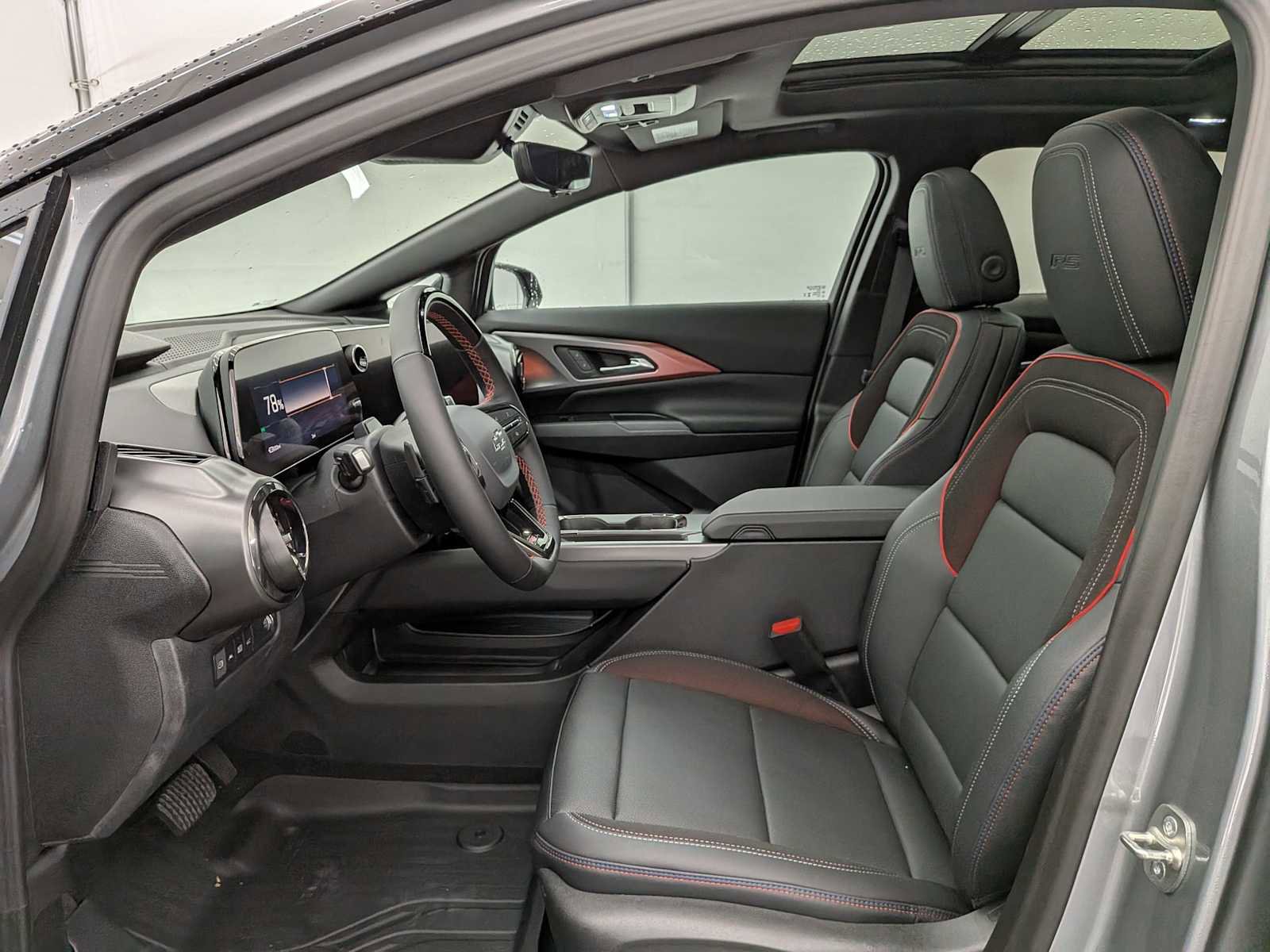 New 2026 Chevrolet Equinox EV RS image 17