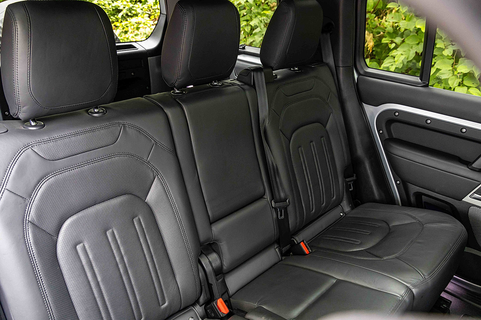 Used 2022 Land Rover Defender 110 XS Edition AWD/4WD image 26