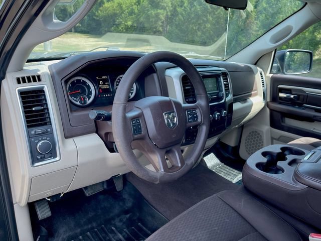 Used 2017 RAM 1500 Classic SLT AWD/4WD image 11