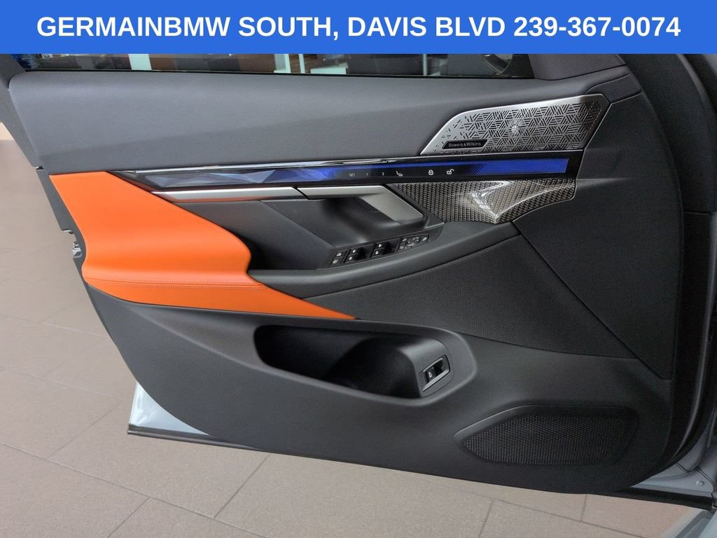 Certified 2025 BMW M5 w/ Carbon Package AWD/4WD image 27