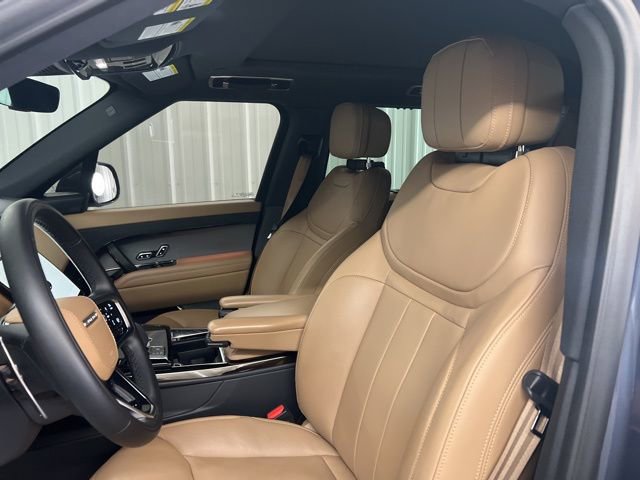 Used 2025 Land Rover Range Rover Sport SE image 9