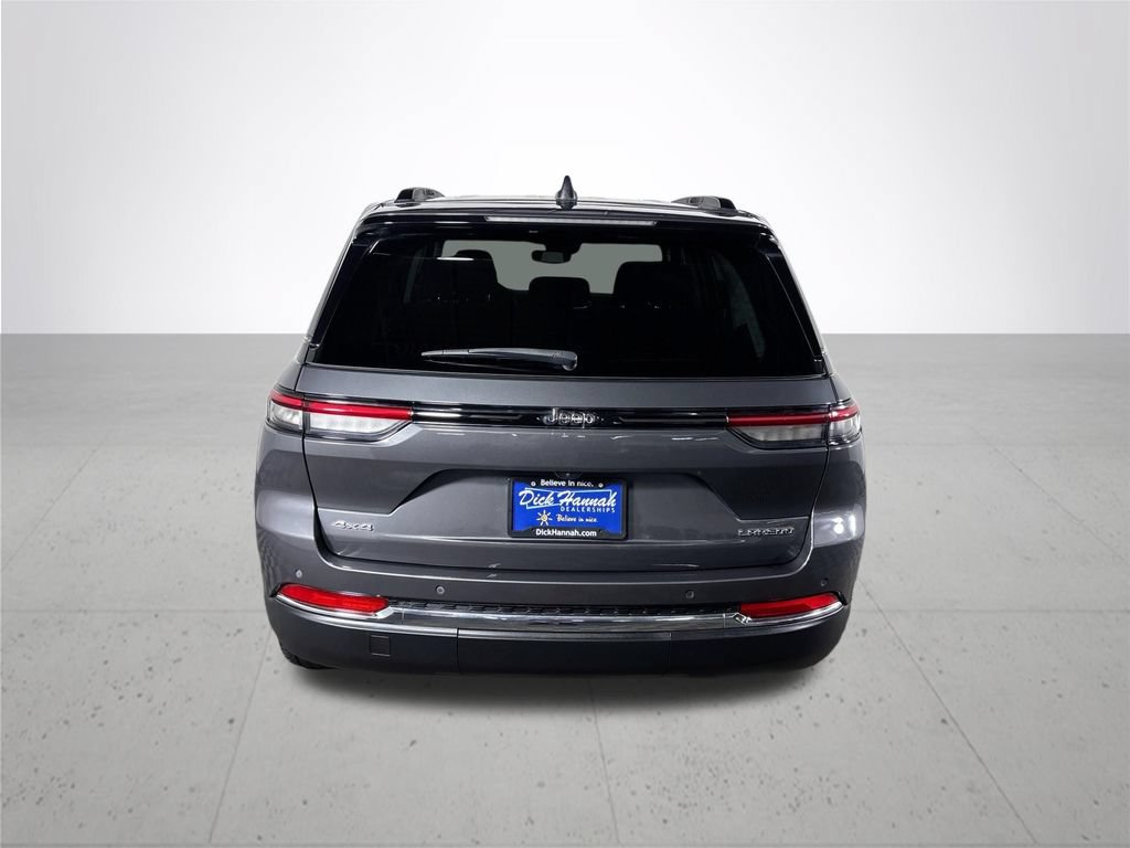 Used 2023 Jeep Grand Cherokee Laredo w/ Luxury Tech Group I AWD/4WD image 7
