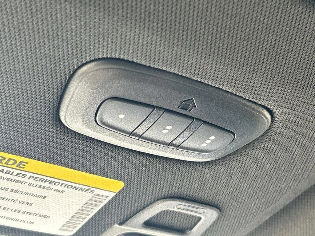 Certified 2025 Jeep Grand Cherokee Limited AWD/4WD image 34