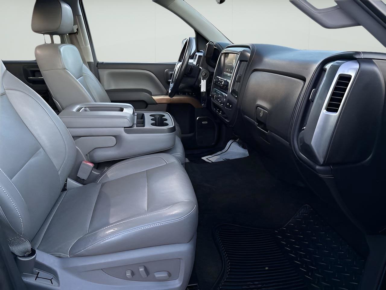 Used 2014 Chevrolet Silverado 1500 LTZ AWD/4WD image 25