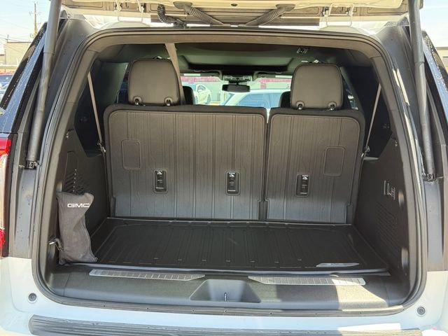 Used 2024 GMC Yukon XL Denali RWD image 36