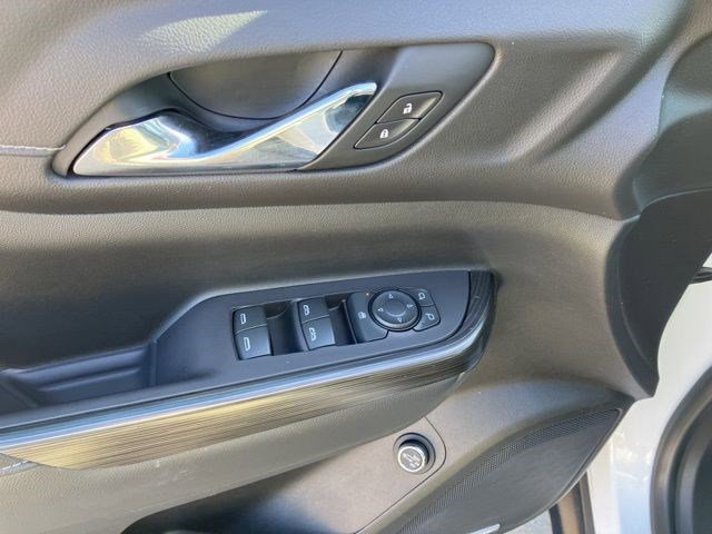 Used 2021 GMC Acadia SLT image 7