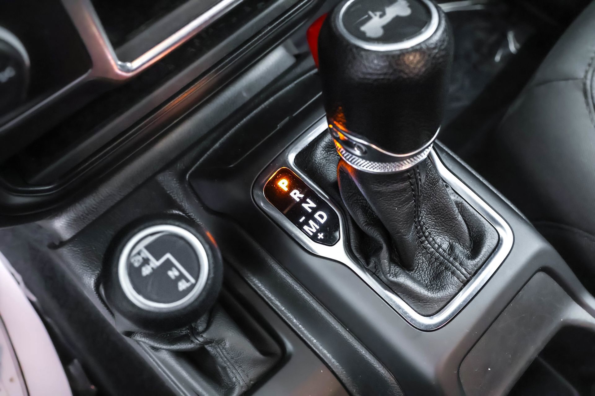 Used 2023 Jeep Wrangler Sport AWD/4WD image 13