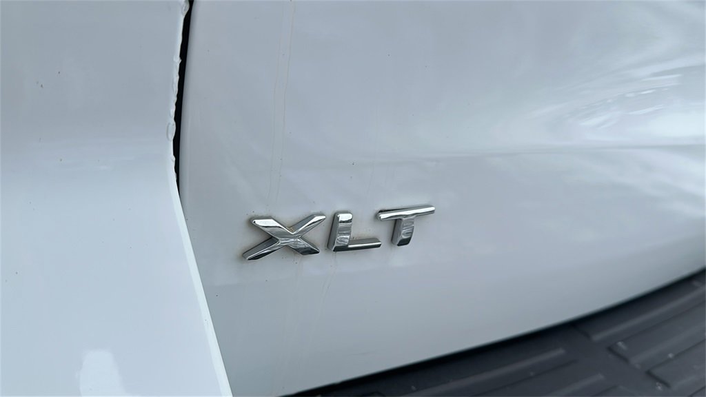 Used 2024 Ford Expedition Max XLT image 12