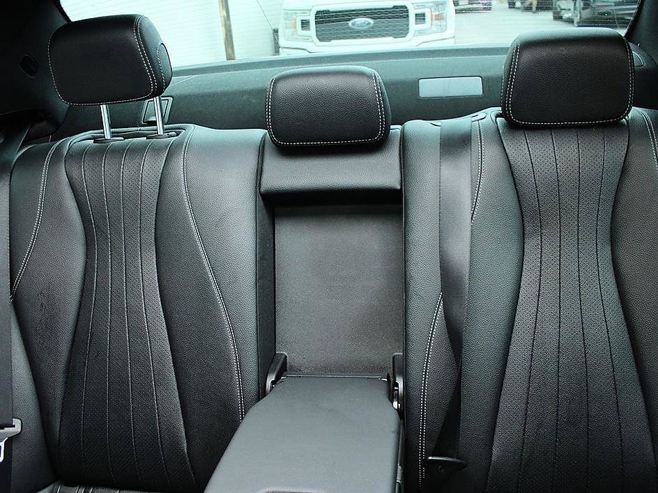 Used 2018 Mercedes-Benz E 300 image 9