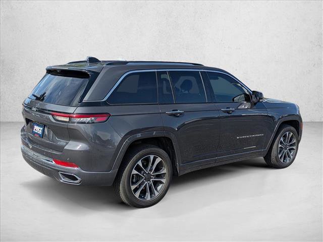 Used 2023 Jeep Grand Cherokee Overland w/ Luxury Tech Group IV AWD/4WD image 5
