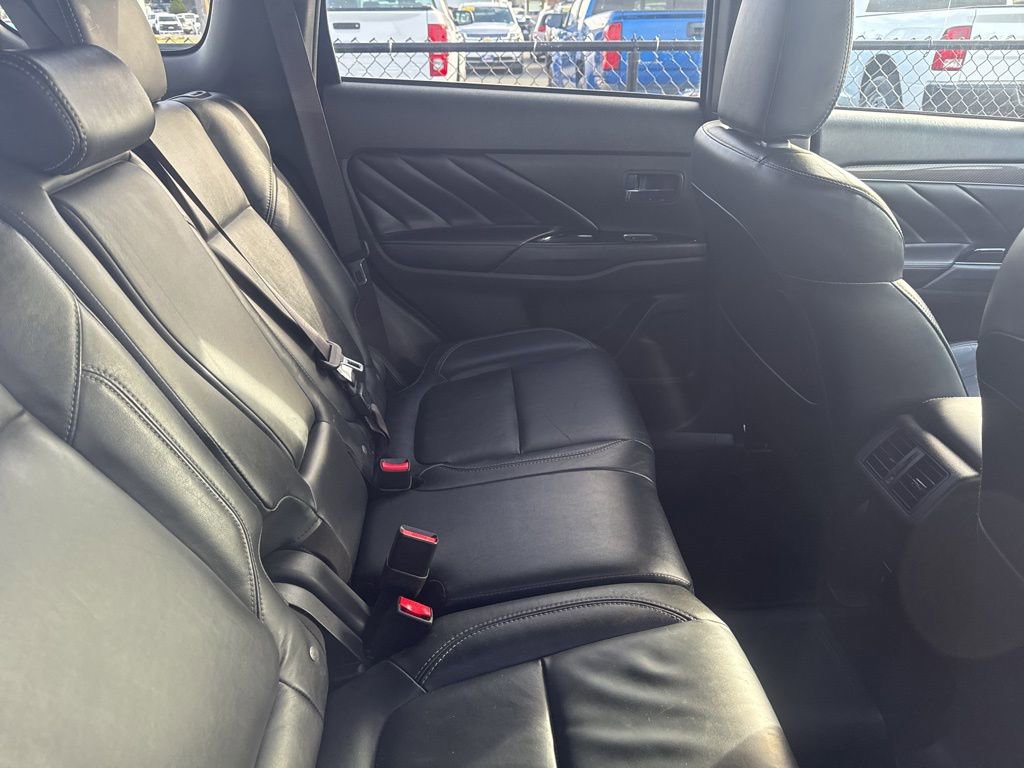 Used 2020 Mitsubishi Outlander SEL image 10
